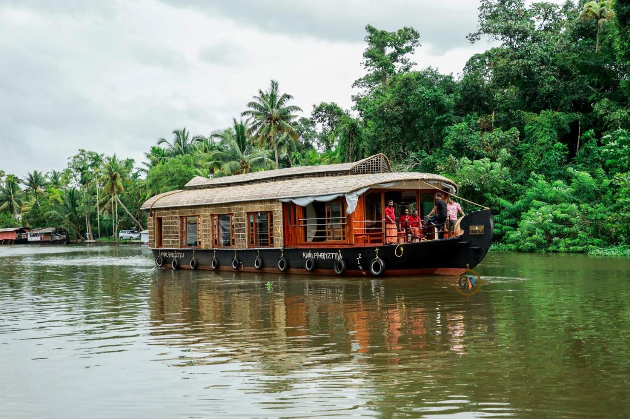 Grand Villa Houseboat Kumarakom Eksteriør bilde