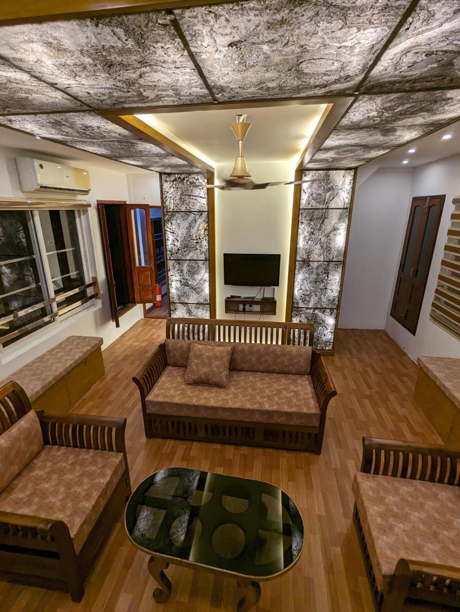 Grand Villa Houseboat Kumarakom Eksteriør bilde